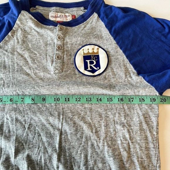 Kansas City Royals Baseball MLB Mitchell &‎ Ness Mens M Henley Shirt Gray Blue - Picture 7 of 8